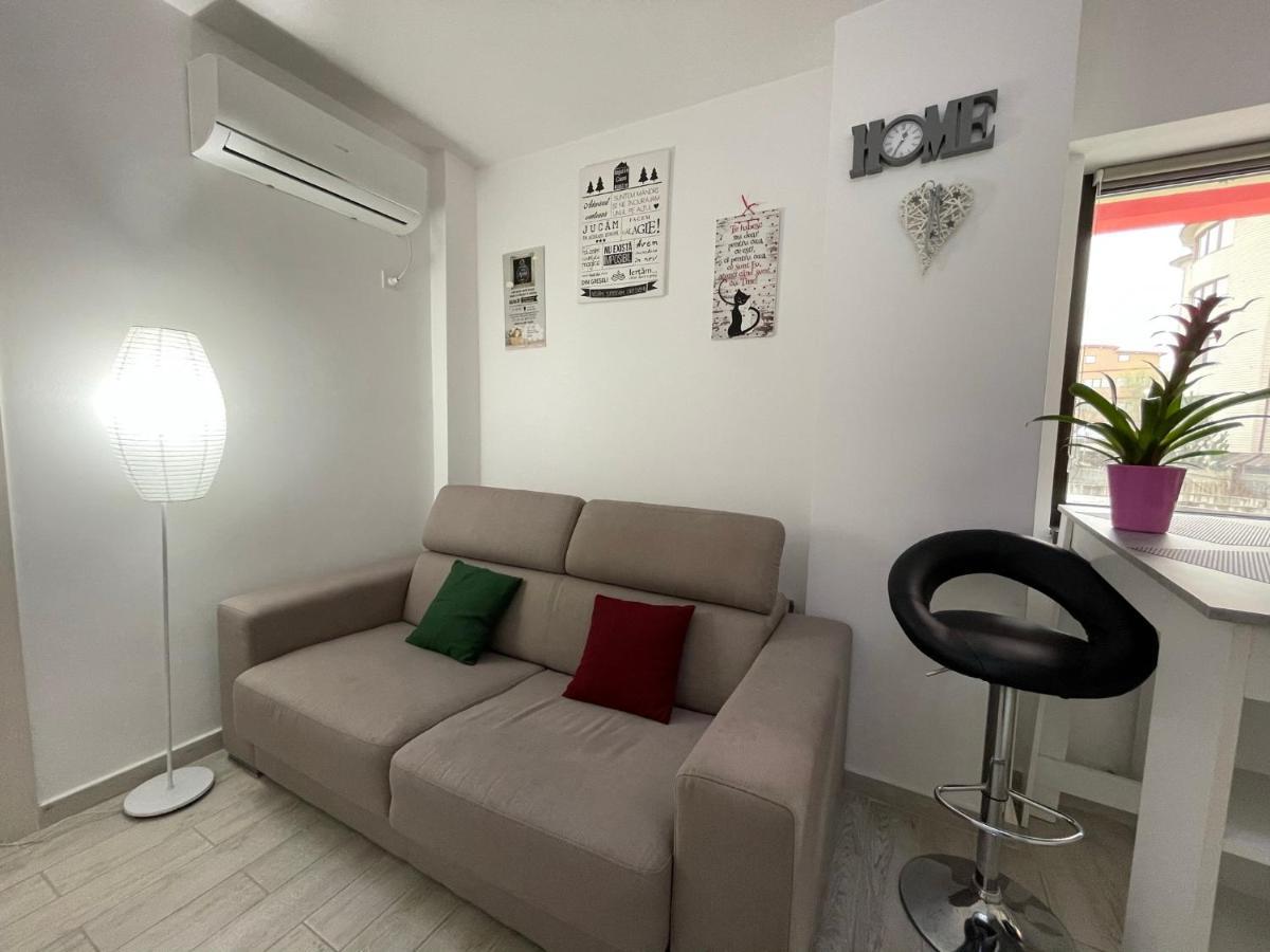 Renting Solutions Iulius Mall Ιάσιο Εξωτερικό φωτογραφία